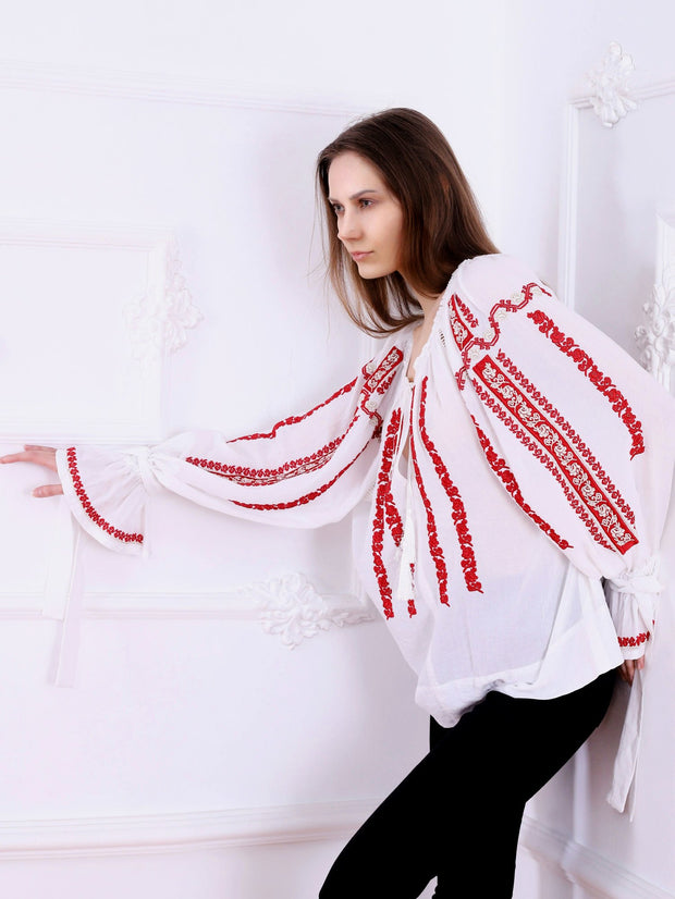 Sibiu Blouse - White-Colored Fabric